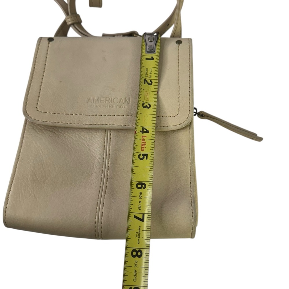 American Leather Co. Kansas RFID Crossbody Bag stone color - Picture 4 of 8